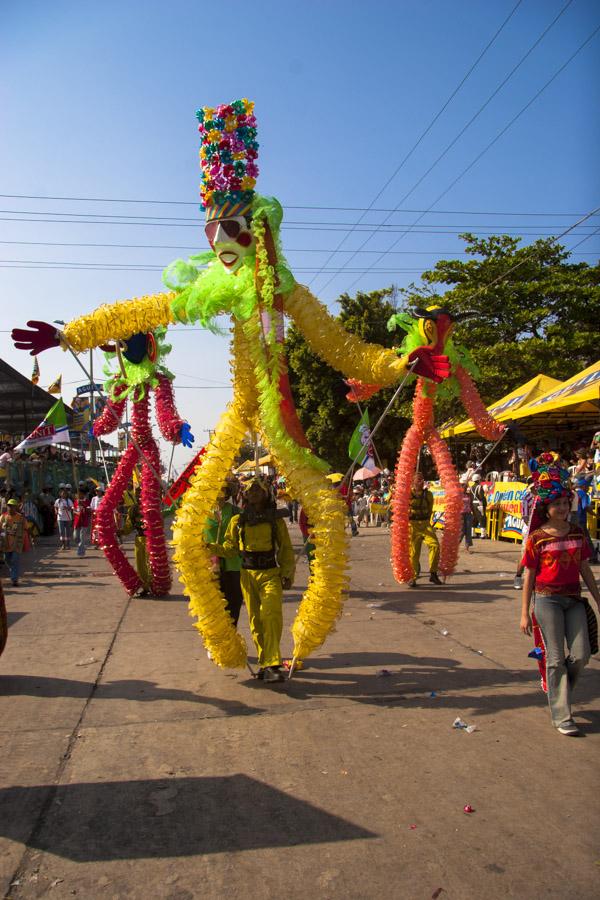 Marionetas en la Gran Parada, Carnaval de Barranqu...