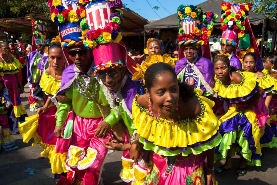 Comparsa Bailando en la Gran Parada, Carnaval de B...