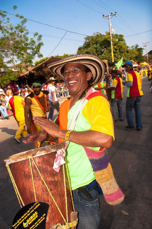 Hombre Tocando una Tambora en la Gran Parada, Carn...