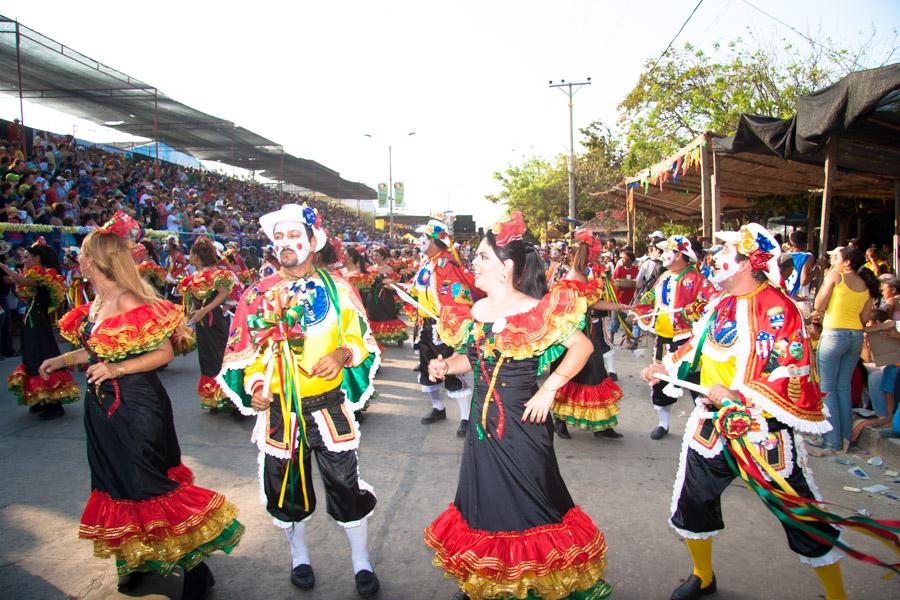 Comparsa Bailando el Garabato en la Gran Parada, C...