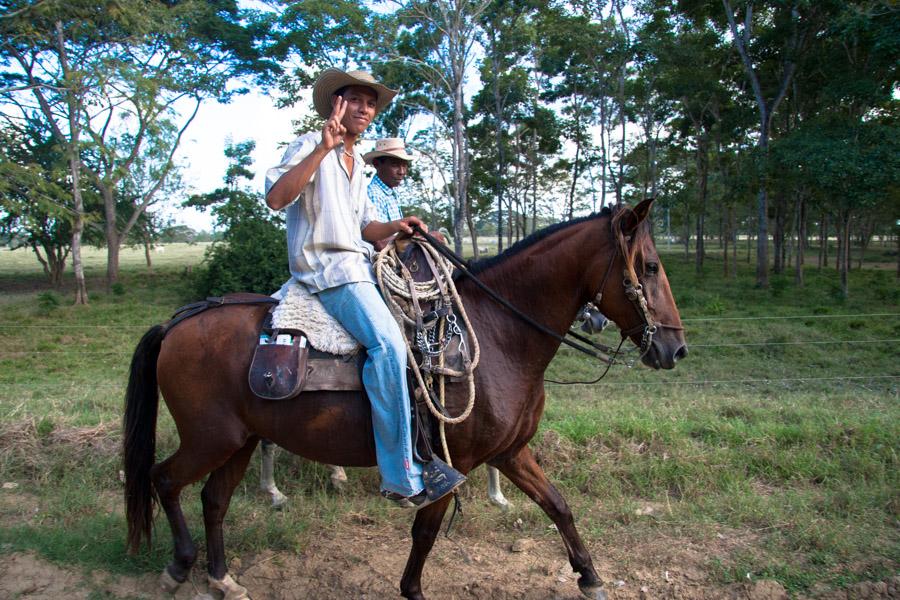 Hombres Montando a Caballo en Monteria, Cordoba, C...