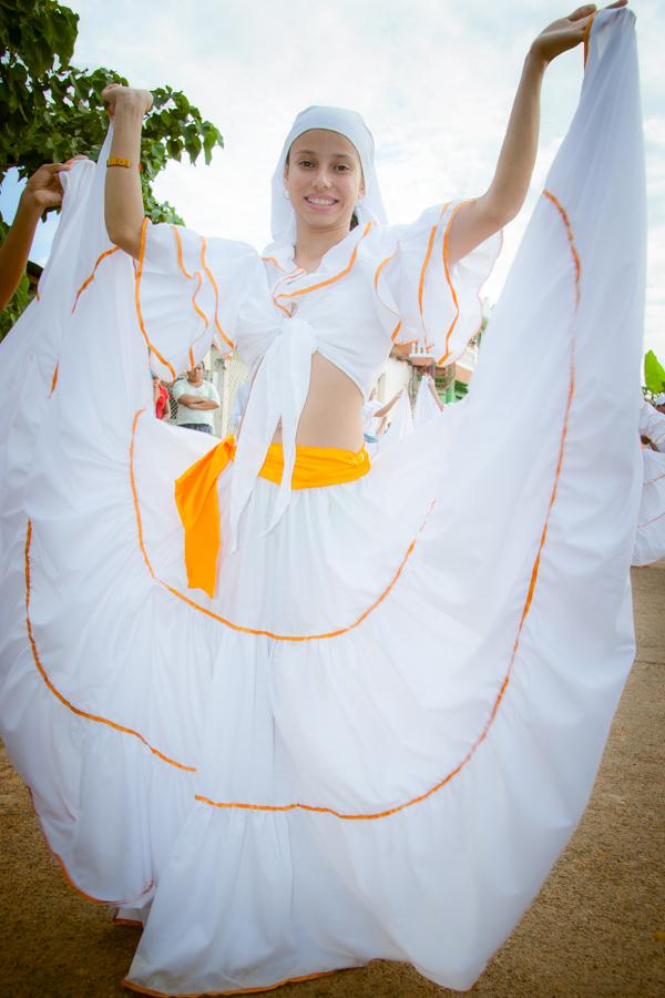 Retrato de Niña Bailando