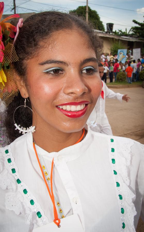 Retrato de Joven en Traje Tipico