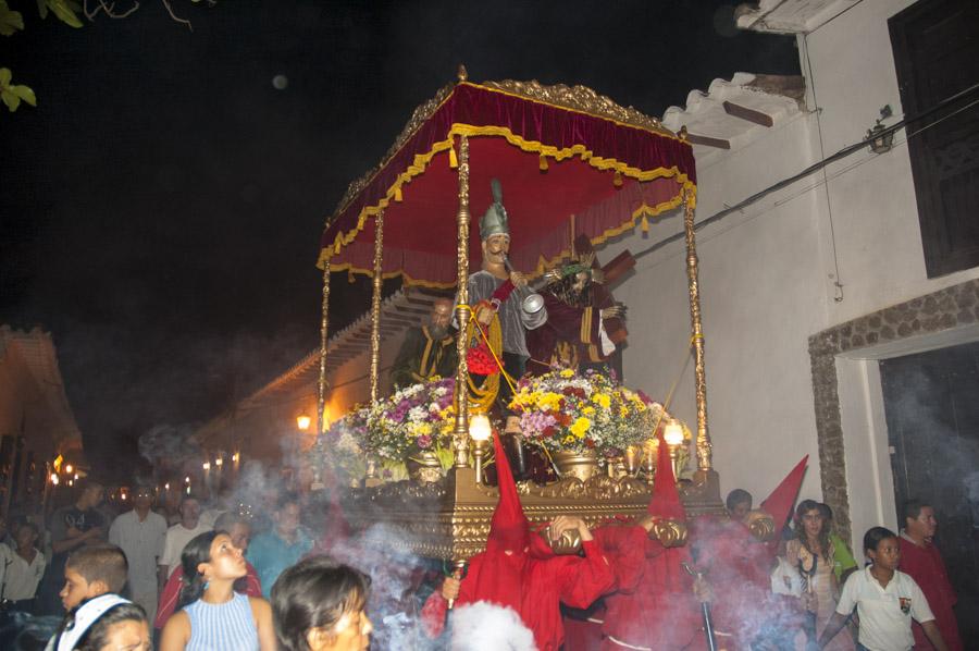 Personas y paso de la semana santa de santa fe de ...