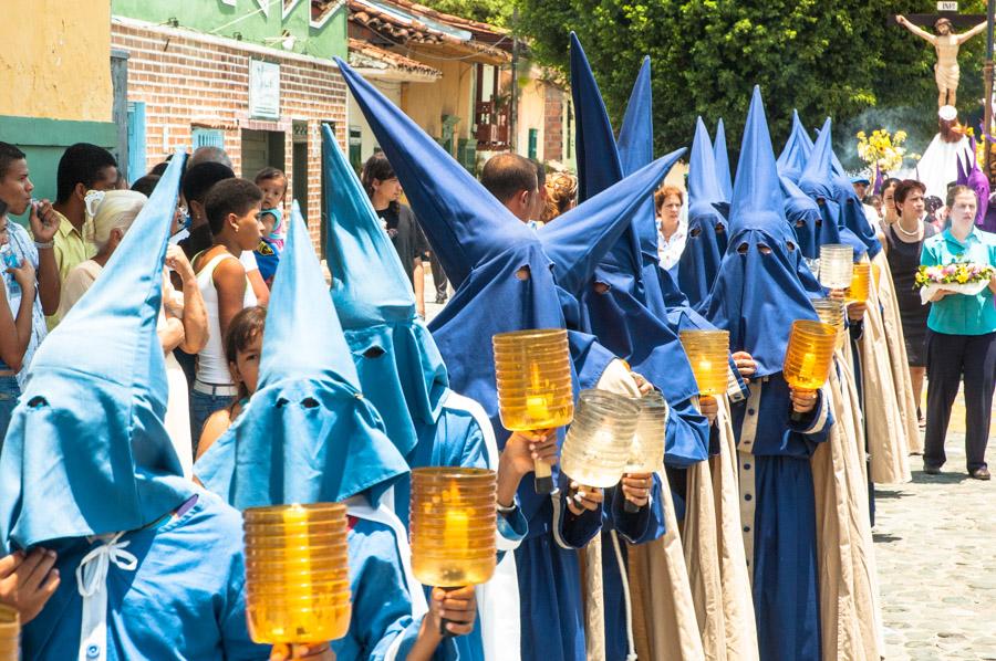 Personajes de la semana santa de santa fe de Antio...