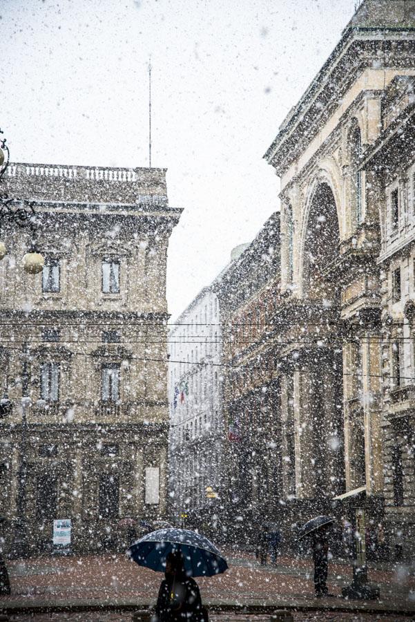 Nieve en Milan, Lombardia, Italia, Europa Occident...