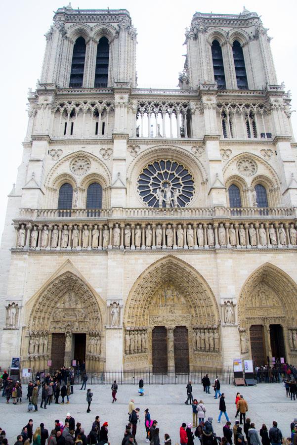 La Catedral de Notre Dame, Isla de la Cite, Paris,...