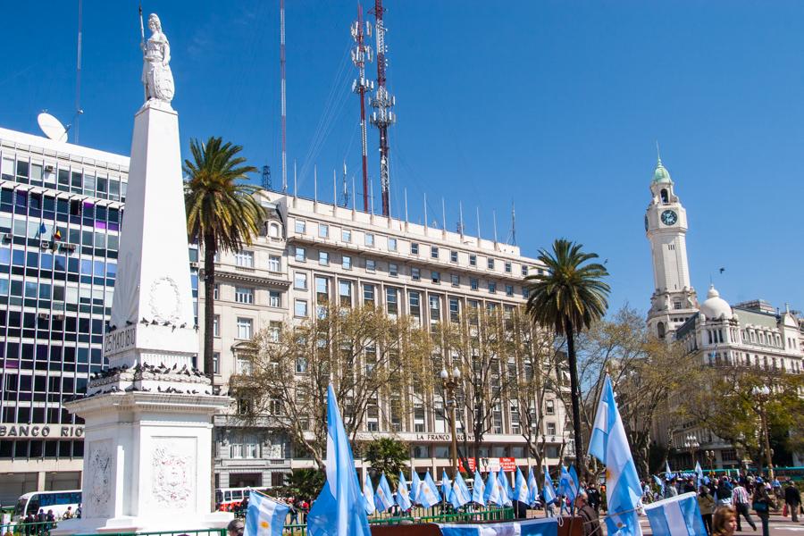 Plaza 25 de Mayo, Piramide de Mayo, Buenos Aires, ...