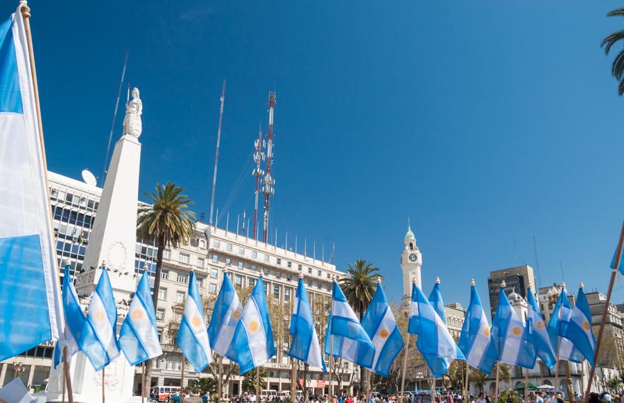 Plaza 25 de Mayo, Piramide de Mayo, Buenos Aires, ...