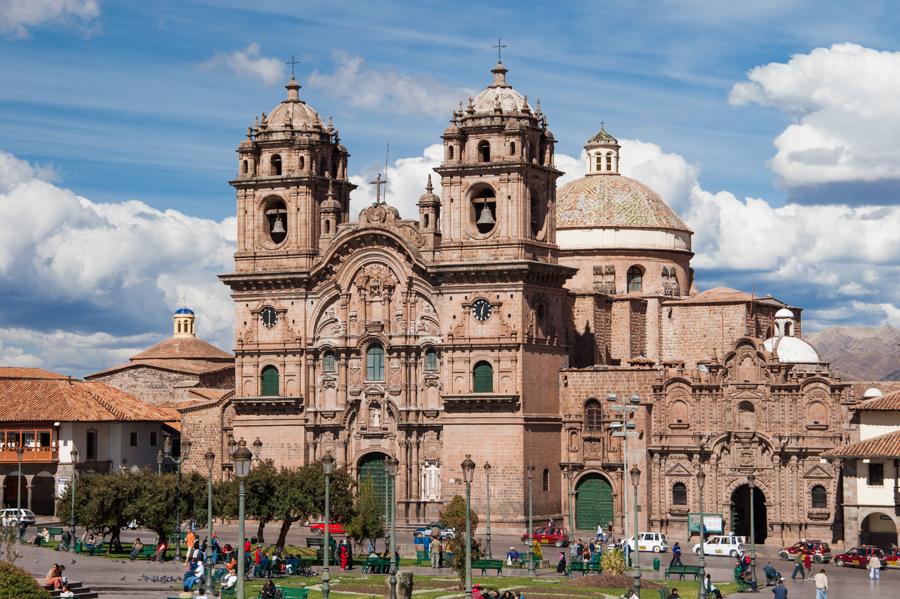 Iglesia la Compañia de Jesus, Plaza de Armas, Cuz...