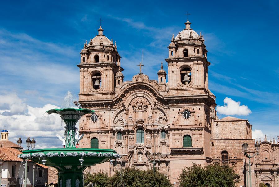 Iglesia la Compañia de Jesus, Plaza de Armas, Cuz...