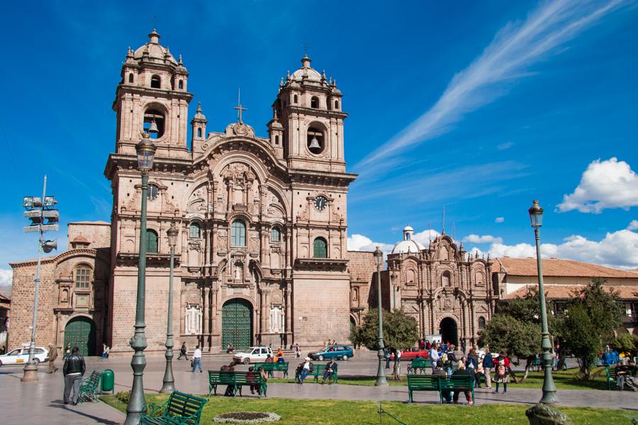 Iglesia la Compañia de Jesus, Plaza de Armas, Cuz...