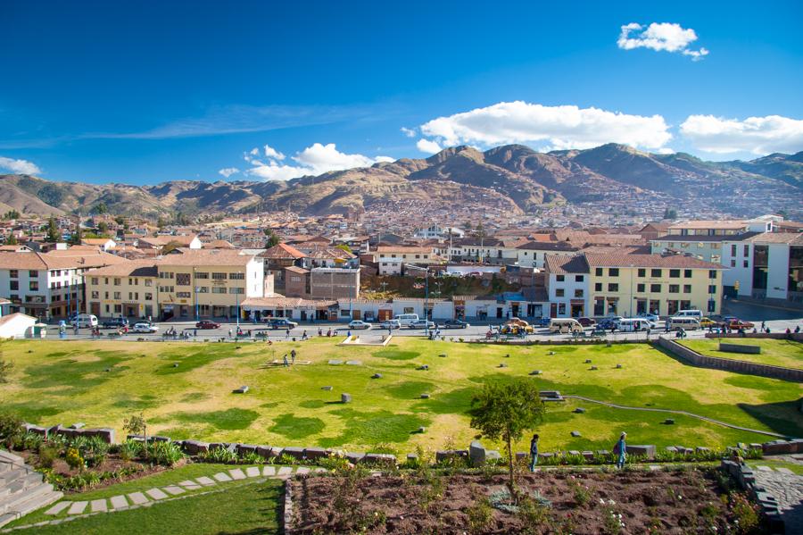 Panoramica de Cuzco desde Coricancha e Iglesia del...