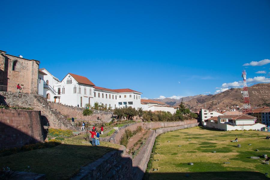 Panoramica de Cuzco desde Coricancha e Iglesia del...