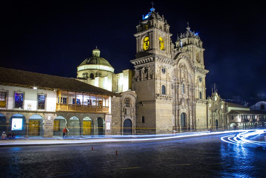 Iglesia la Compañia de Jesus, Plaza de Armas, Cuz...