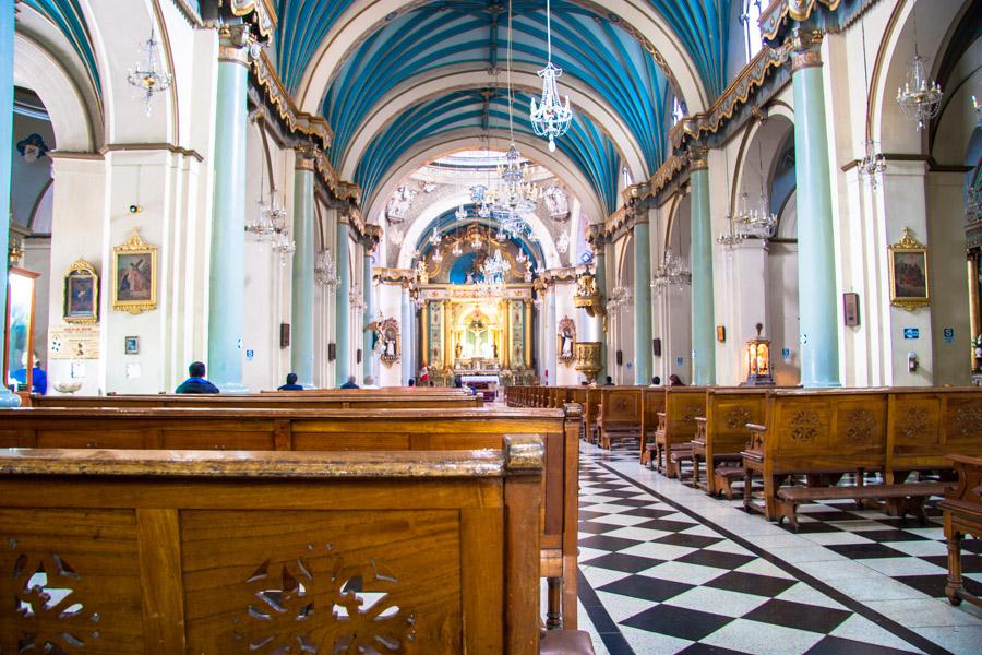 Interior de la Iglesia Santo Domingo, Peru, Lima, ...