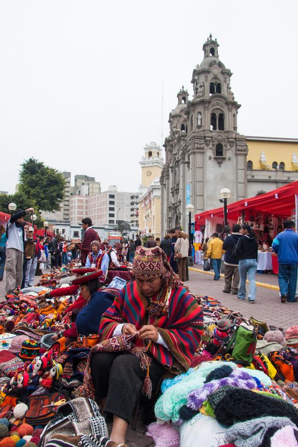 Artesanias Parque Miraflores, Lima, Peru, Sur Amer...