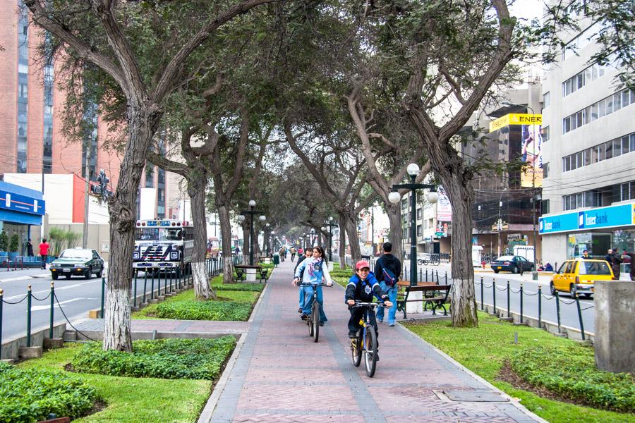 Avenida Pardo, Miraflores, Lima, Peru, Sur America