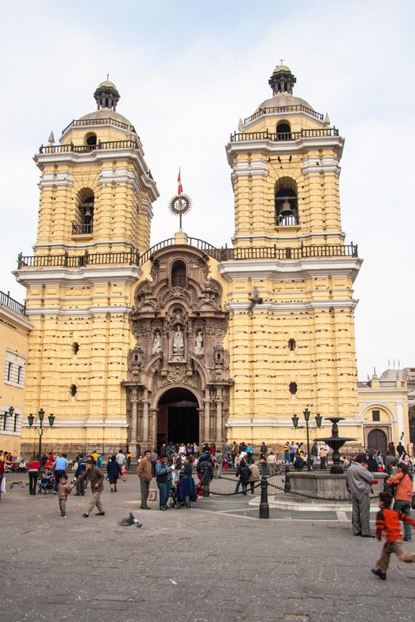 Basilica y Convento de San Francisco, Peru, Lima, ...