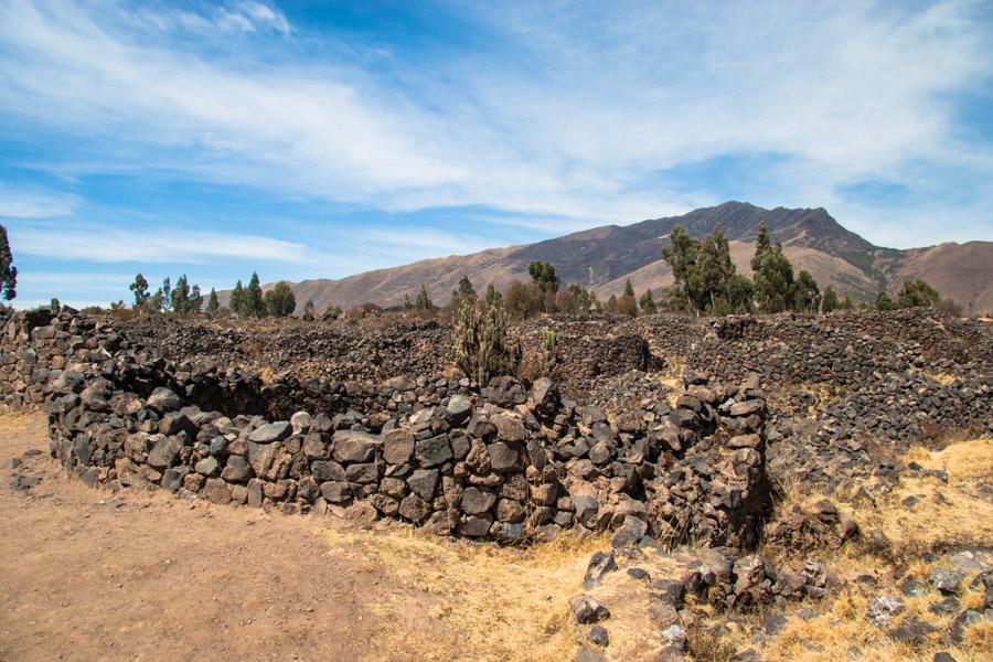 Templo de Wiracocha en Raqchi, Distrito de San Ped...