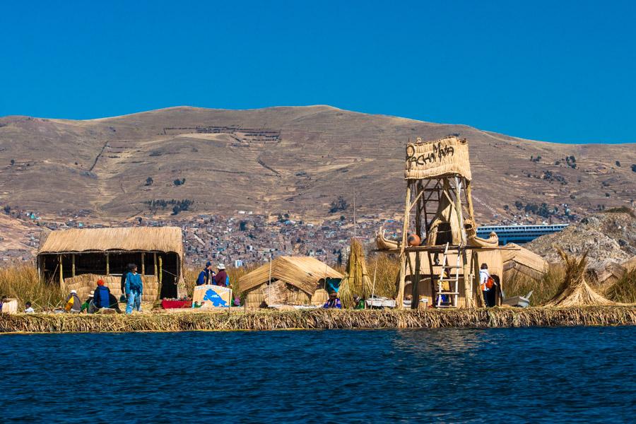 Poblado Indigena Comunidad Uros, Lago Titicaca, Pr...