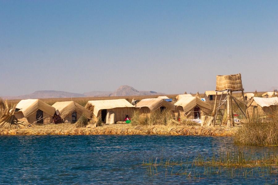 Poblado Indigena Comunidad Uros, Lago Titicaca, Pr...