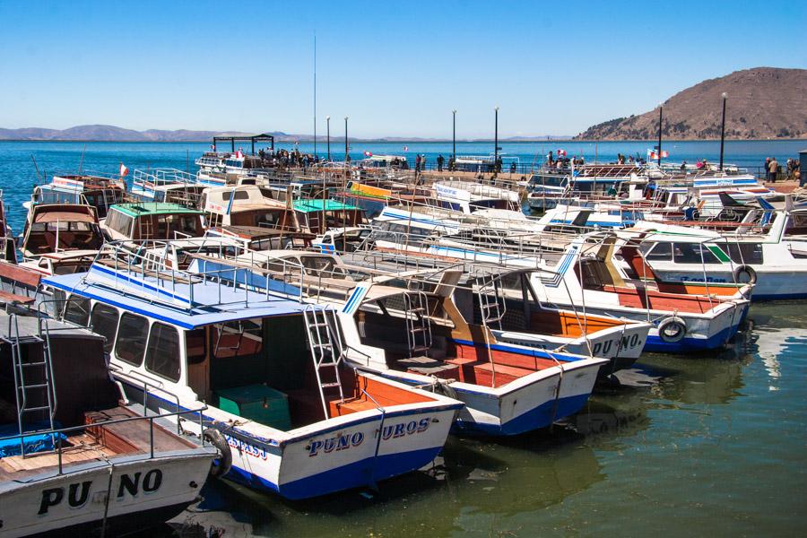 Muelle Lago Titicaca, Provincia del Puno, Peru, Cu...