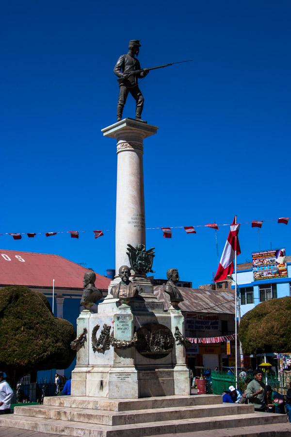 Monumento al Dr. Manuel Pino, Parque Pino, Provinc...