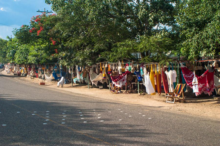 Artesanias y Tejidos, San Jacinto, Departamento de...