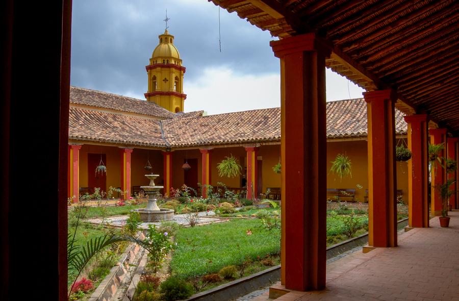 Iglesia y Convento de San Francisco, Norte de Sant...