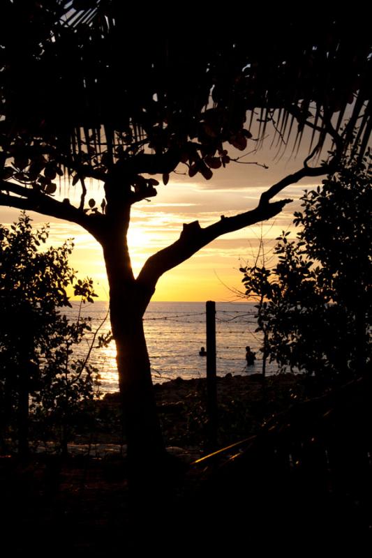 Atardecer en el Golfo de Morrosquillo, CoveÃ±as,...