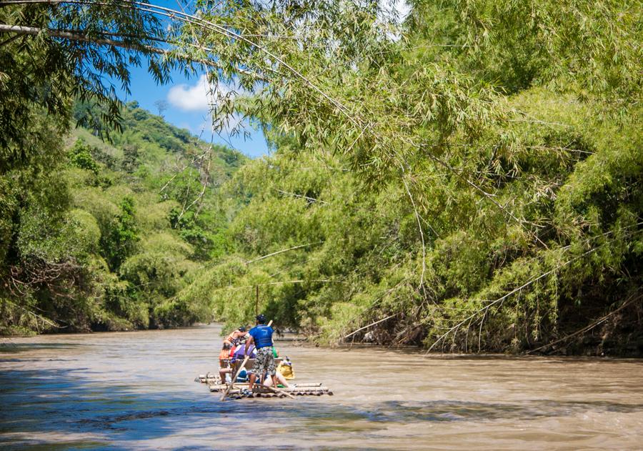 Balsa con Ocupantes a Bordo, QuIndio, Eje Cafetero