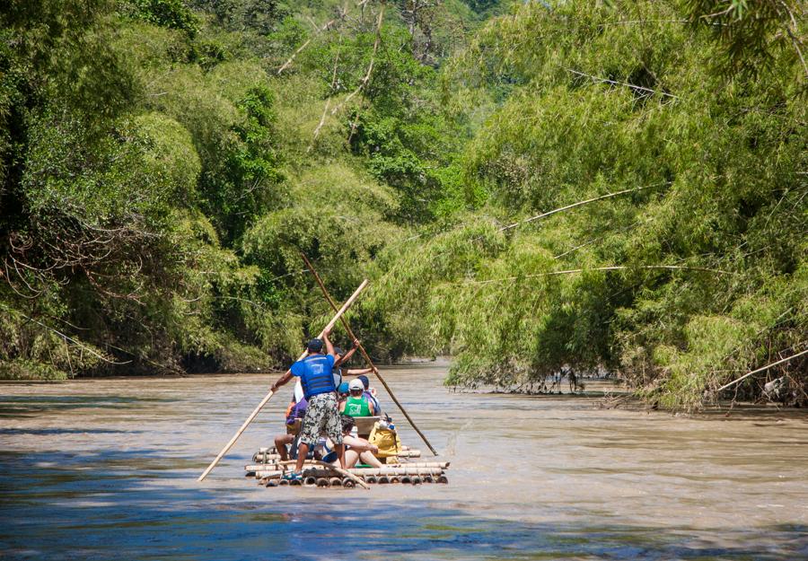 Balsa con Ocupantes a Bordo, QuIndio, Eje Cafetero