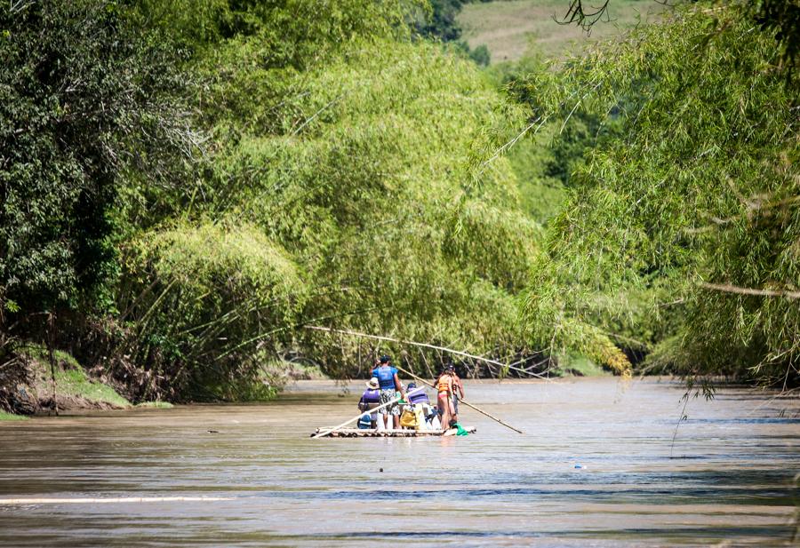 Balsa con Ocupantes a Bordo, QuIndio, Eje Cafetero