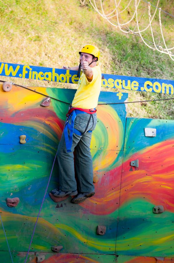 Personas Practicando Cannopy en Quimbaya, Quindio,...