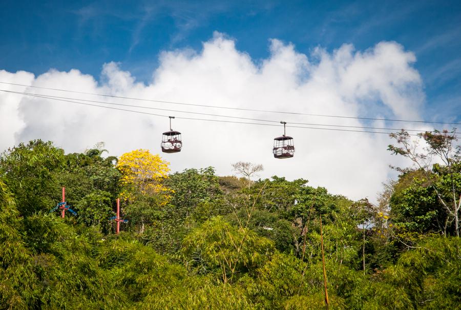 Teleferico en el Parque Nacional del Cafe, Montene...