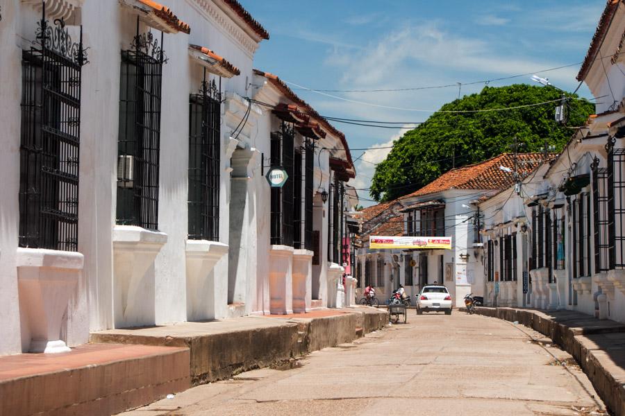 Calles en Santa Cruz de Mompox, Bolivar, Colombia,...