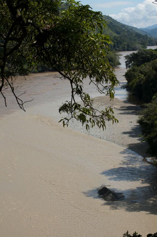 Rio Cauca, Puerto Valdivia, Antioquia,  Colombia