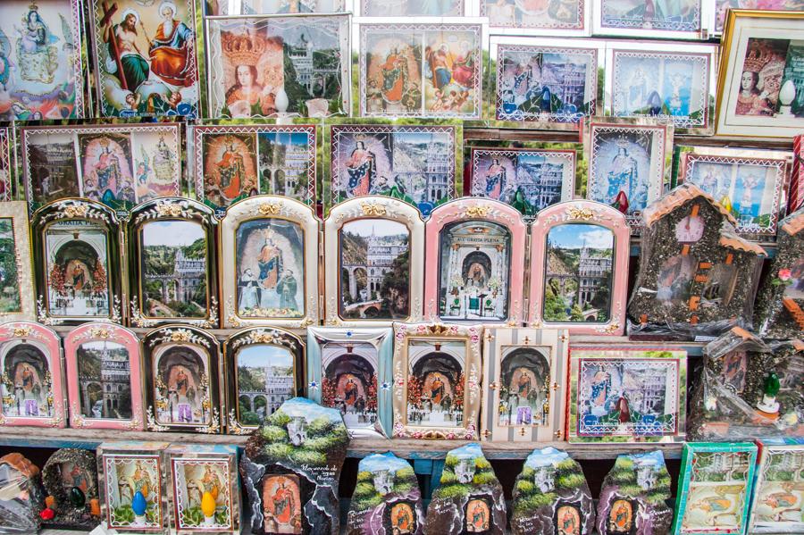 Articulos Religiosos del Santuario de las Lajas en...