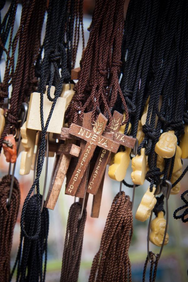 Articulos Religiosos del Santuario de las Lajas en...