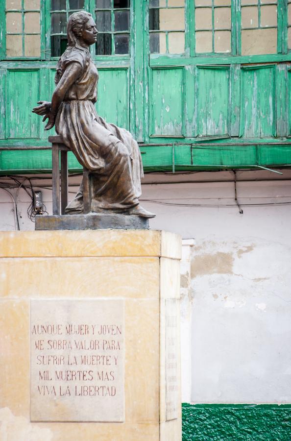 Estatua en Bogota, Cundinamarca, Colombia