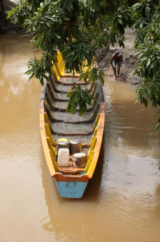 Canoa en el Agua