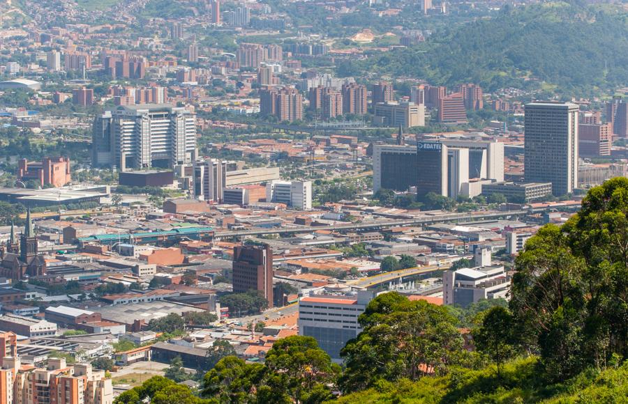 Panoramica de la ciudad de Medellin, Antioquia, Co...