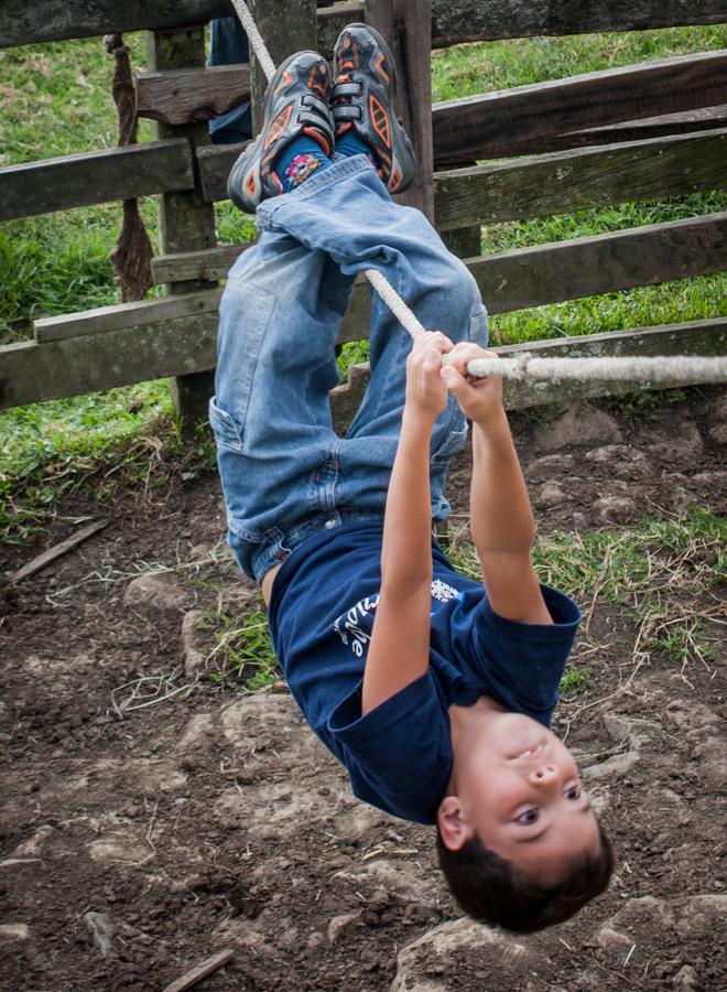 Niños Jungando