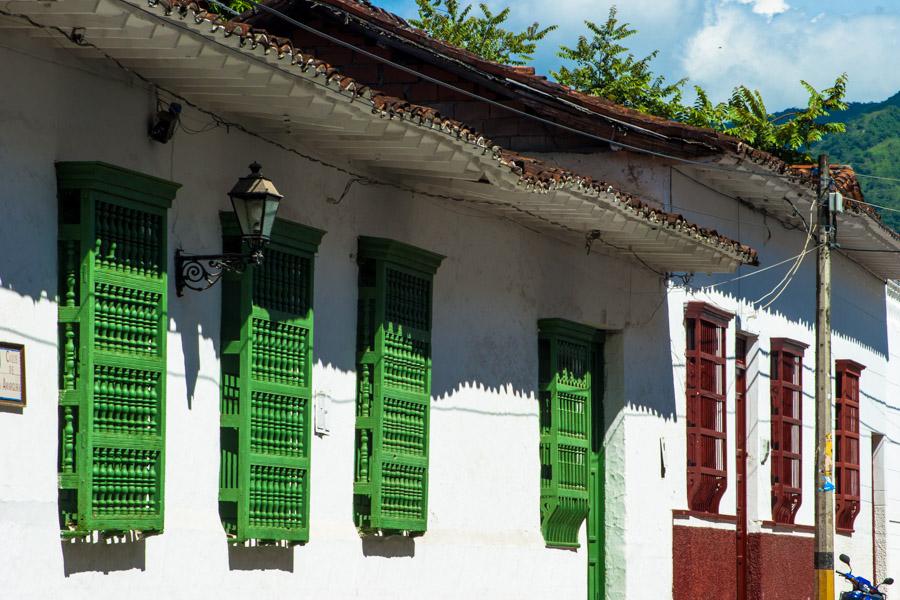 Calle en Santa Fe de Antioquia, Colombia