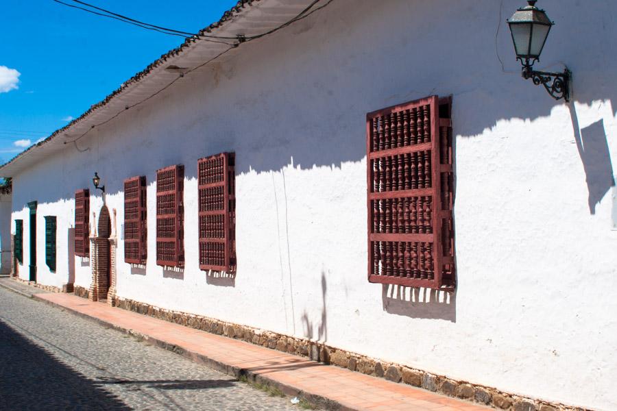 Calle en Santa Fe de Antioquia, Colombia