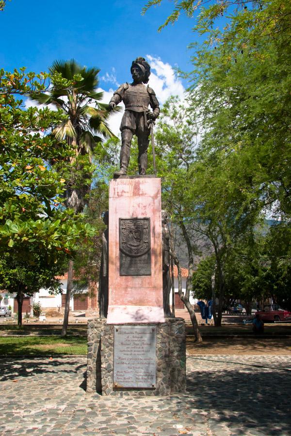 Monumento al Mariscal Jorge Robledo, Santa Fe de A...