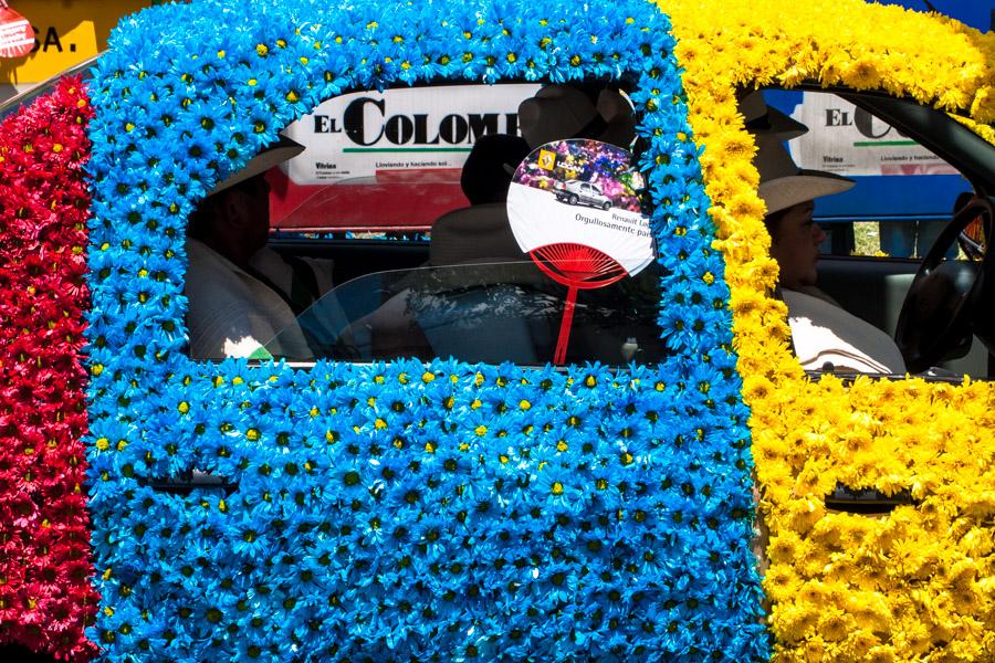 Automovil Adornado con Flores, Desfile de Autos An...