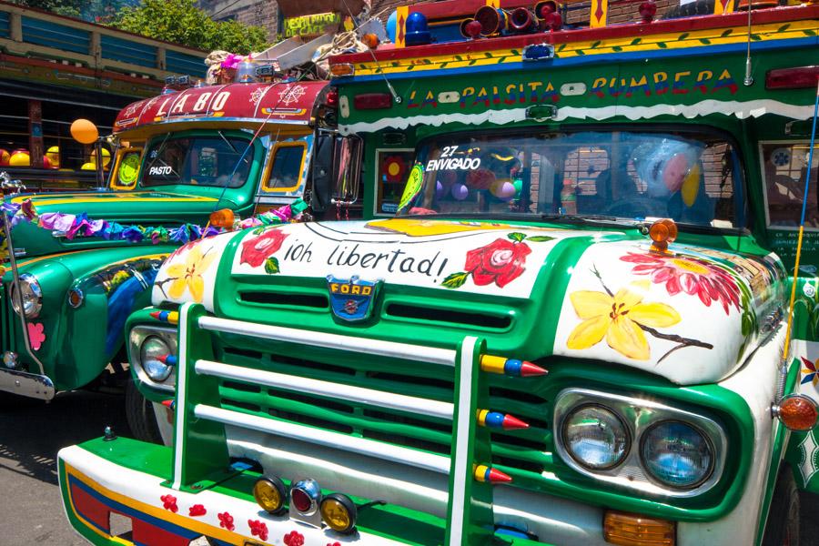 Desfile de Chiva, Feria de Flores, Medellin, Antio...