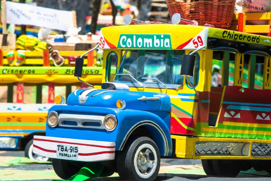 Modelo a esca a de una Chiva, Desfile de Chiva, Fe...